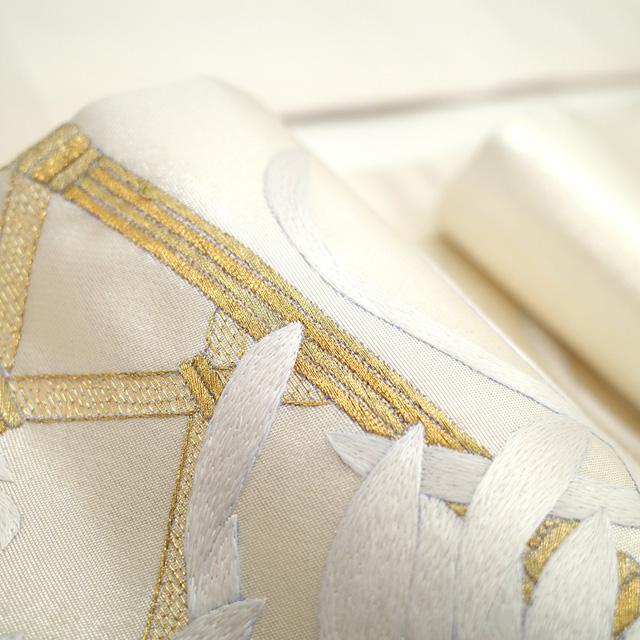 袋帯 フォーマル 未使用 正絹 手刺繍 金糸 銀箔地 ホワイトシルバー