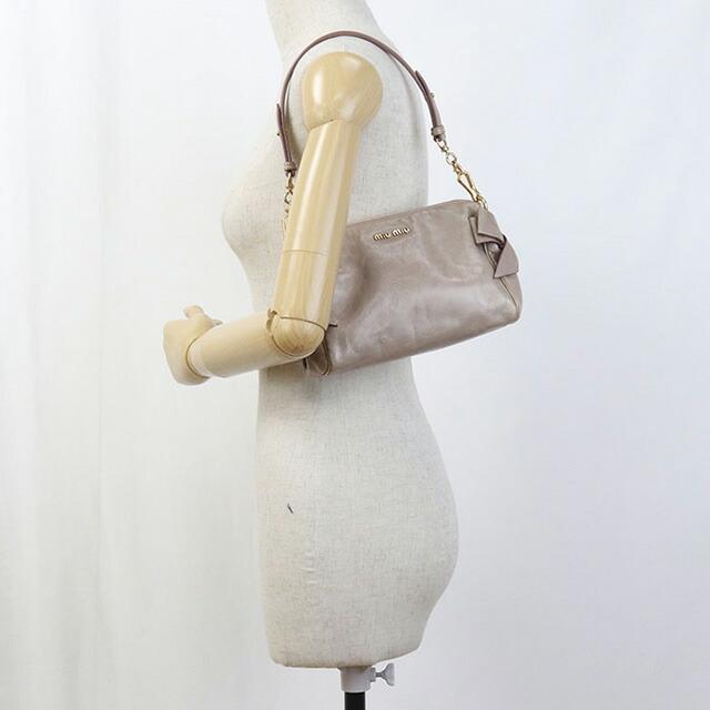 miu miu（ミュウミュウ） 中古 ショルダーバッグ レディース ブランド