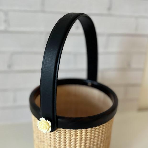 Nantucket ナンタケットバスケット エンボス ワイドレザーハンドル 長