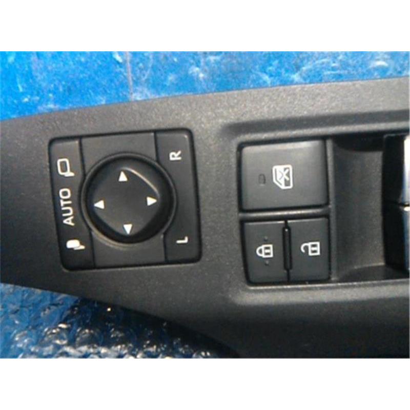 トヨタ 純正 RAV4 《 AXAH54 》 パワーウィンドウスイッチ P61700