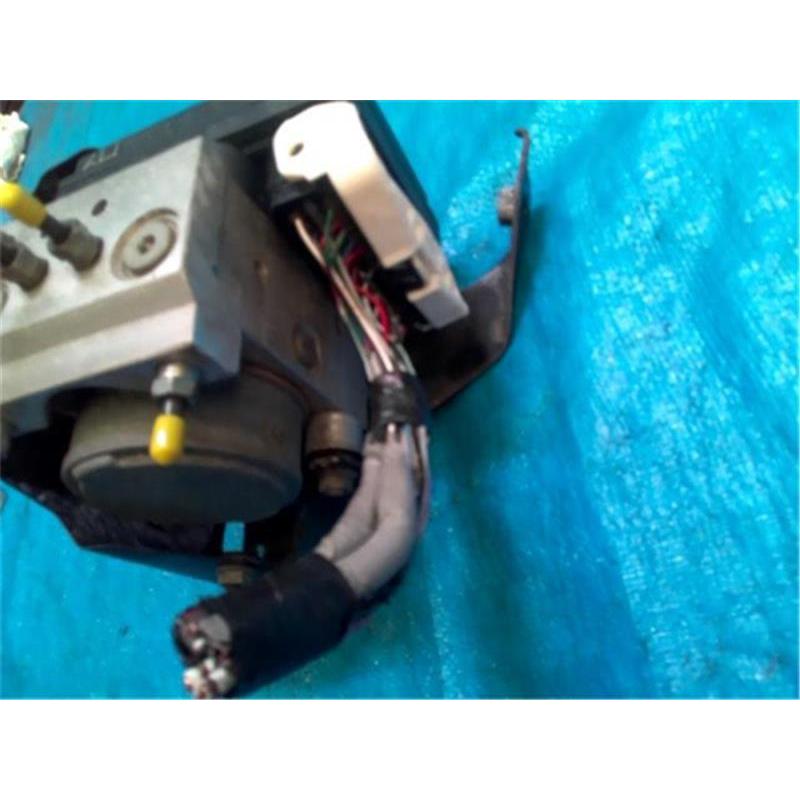 トヨタ 純正 ハイエース 《 TRH200V 》 ABSブレーキ