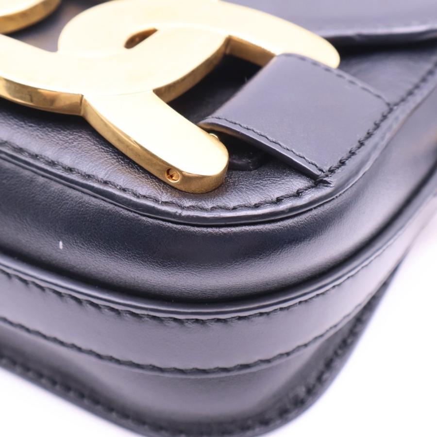 TOD'S（トッズ） ケイト ショルダーバッグ ブラック ゴールド金具