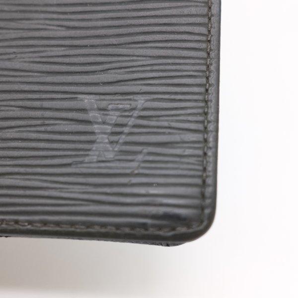 LOUIS VUITTON（ルイ・ヴィトン） エピ ポルトカルトクレディ 長財布