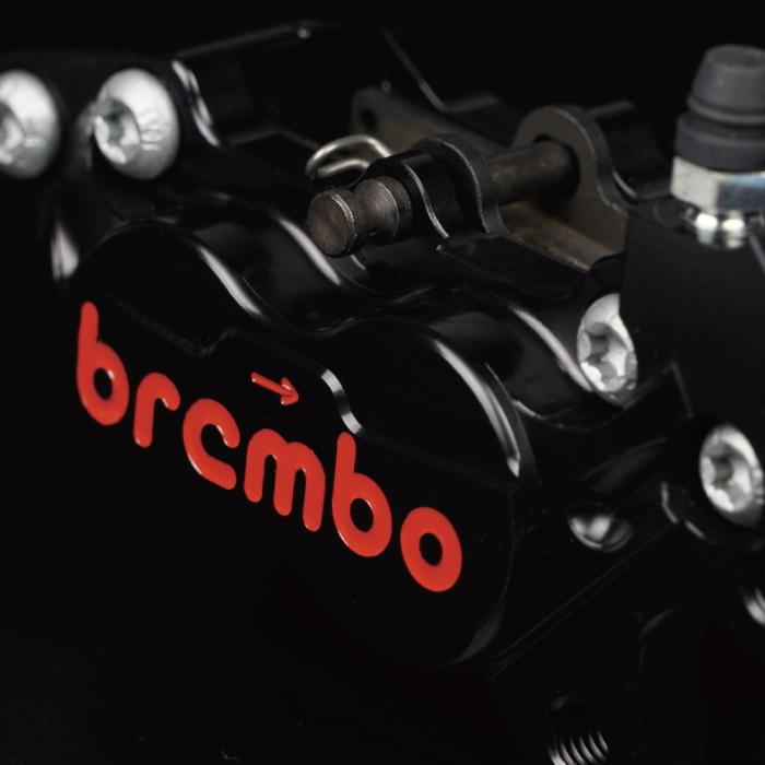 brembo（ブレンボ） 4ポットレーシングキャリパー 40mmピッチ ブラック