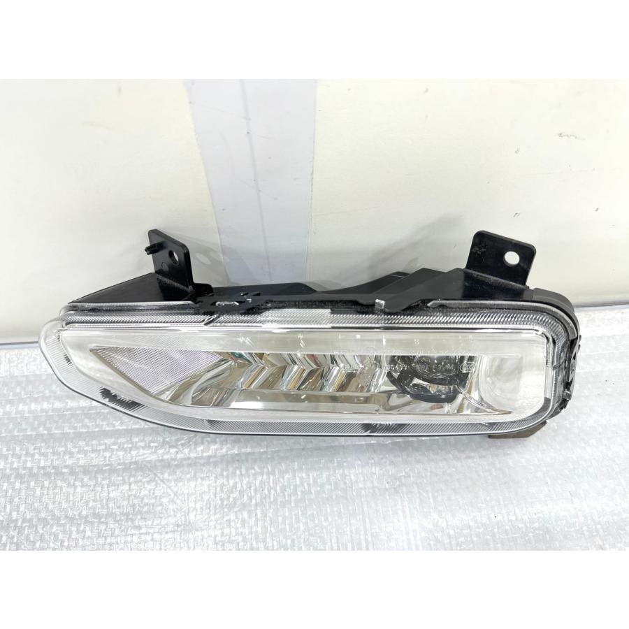 良品】エクストレイル T32・セレナ C27 純正フォグライト 左 B6155