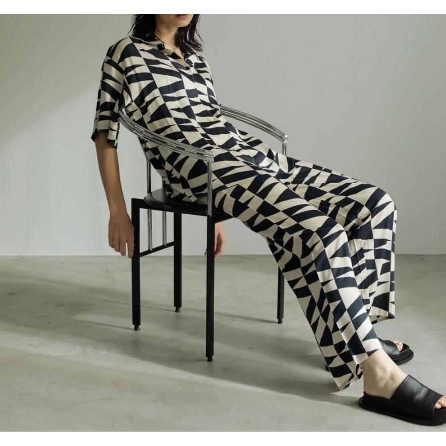 ANUKE (アンヌーク）Geometric Satin Shirts 62410411 即日発送