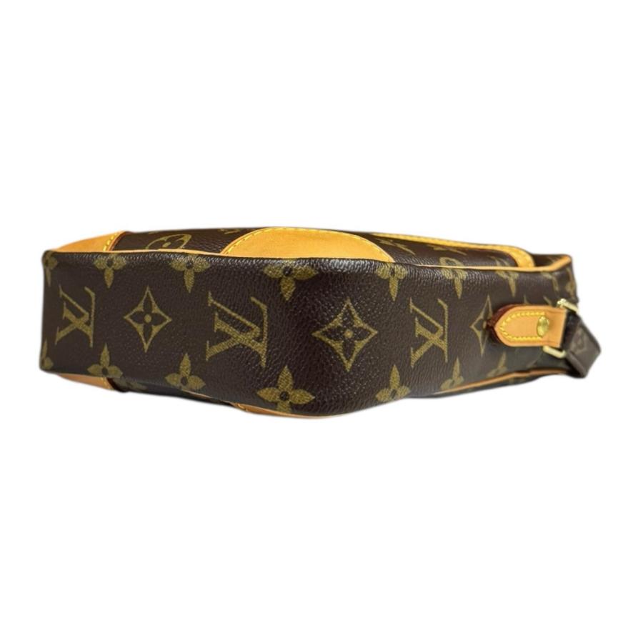 LOUIS VUITTON（ルイ・ヴィトン） ダヌーブ モノグラム ショルダー