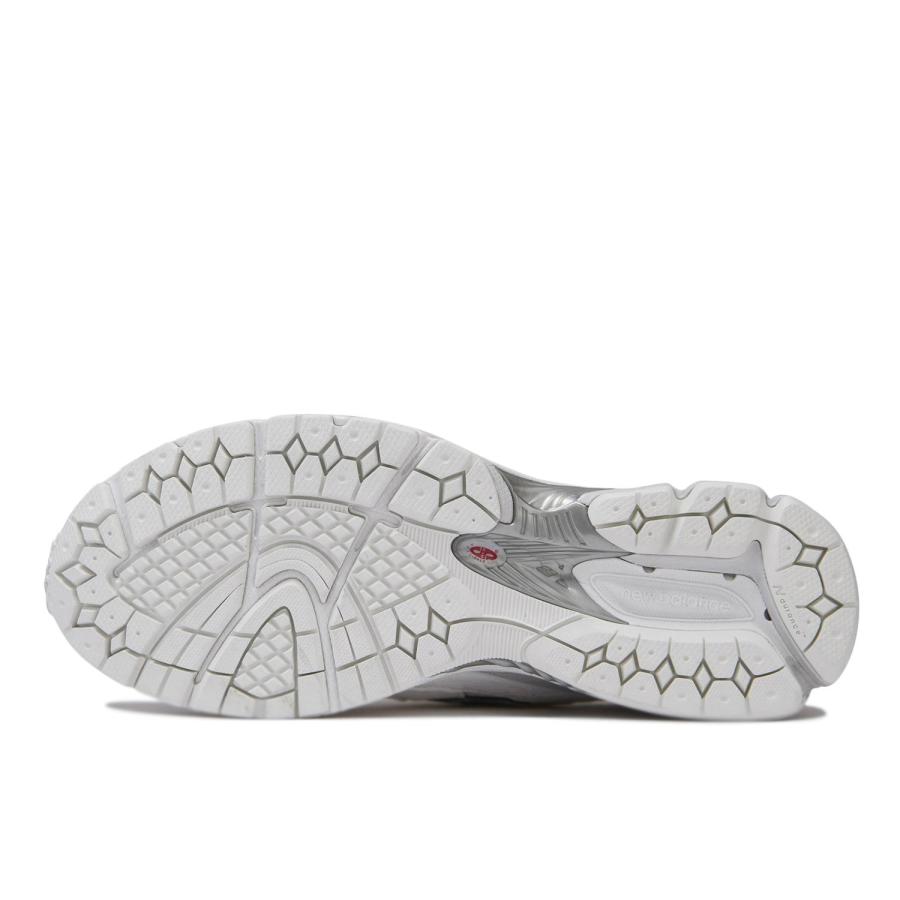 New Balance（ニューバランス） スニーカー ゴアテックス M2002RXM