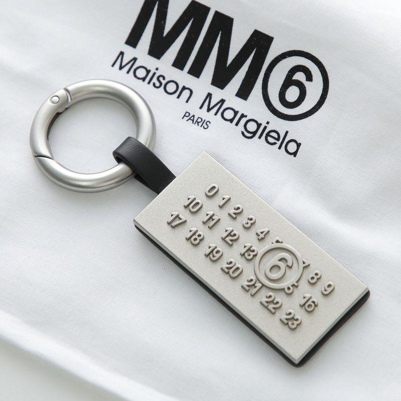 MM6 エムエムシックス メゾンマルジェラ キーリング SA5UA0005 P8885