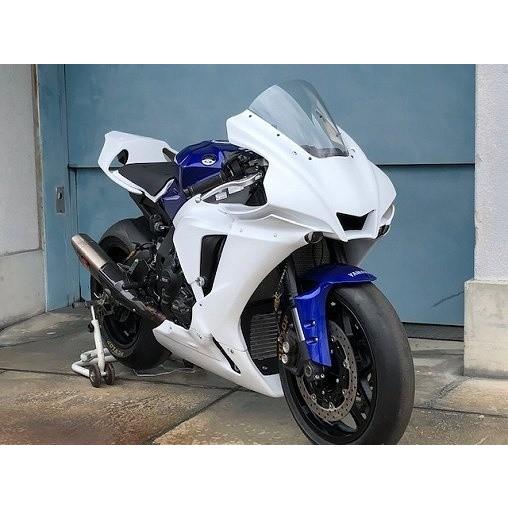 CLEVER WOLF（クレバーウルフ） 耐久アッパーカウル YZF-R1 YAMAHA