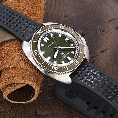 22mm MiLTAT 時計ベルト FKMラバー ブラック ワッフル ストレート