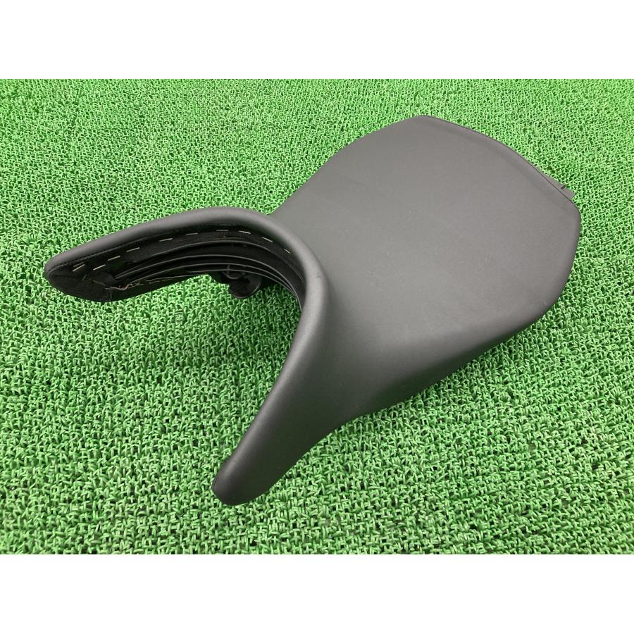 BMW R1200R シート 5253 8 550 755 BMW 純正 中古 バイク 部品