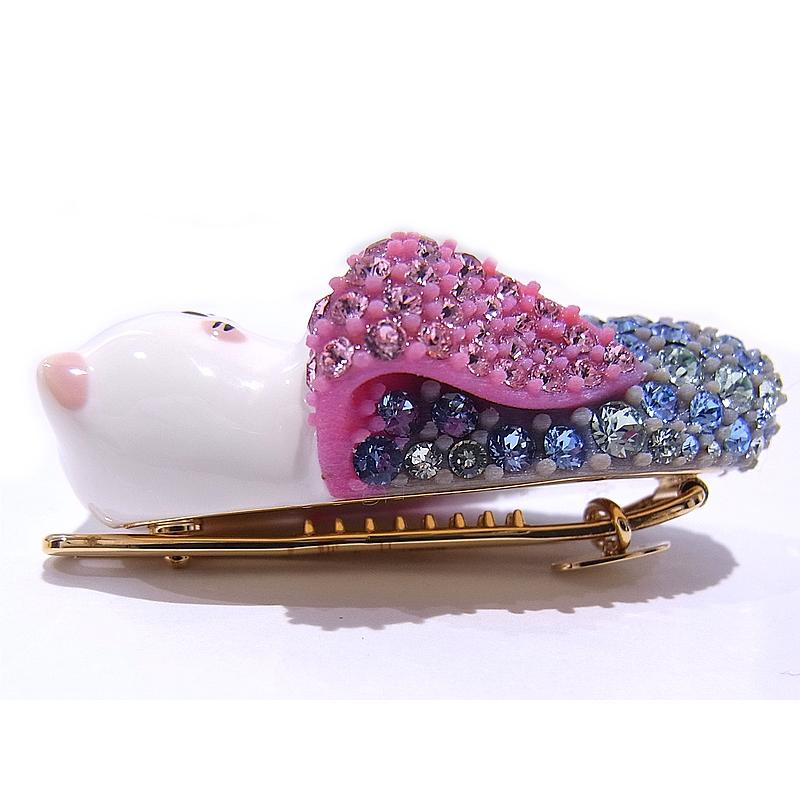 GUCCI（グッチ） ヘアクリップ ばなにゃコラボ クリスタル ヘアピン 髪