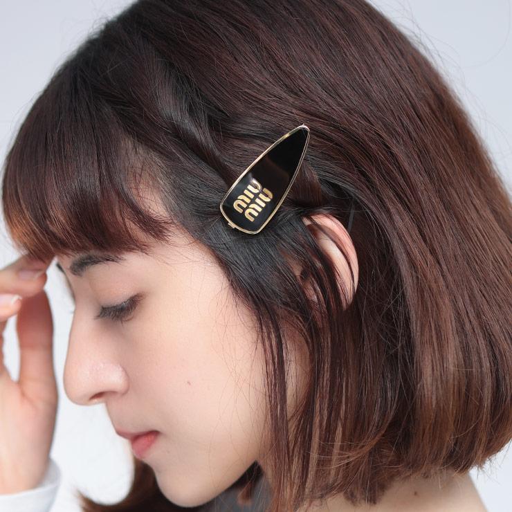 miu miu（ミュウミュウ） エナメルメタル ヘアクリップ MIU5IF1472F6T