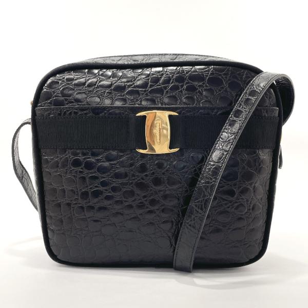 サルヴァトーレフェラガモ Salvatore Ferragamo ショルダーバッグ A21