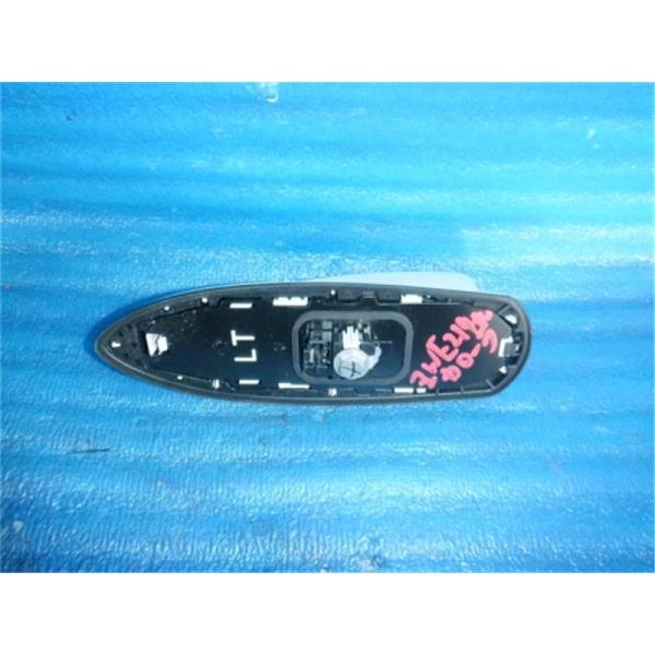 トヨタ 純正 カローラツーリング 《 ZWE214W 》 パワーウィンドウ