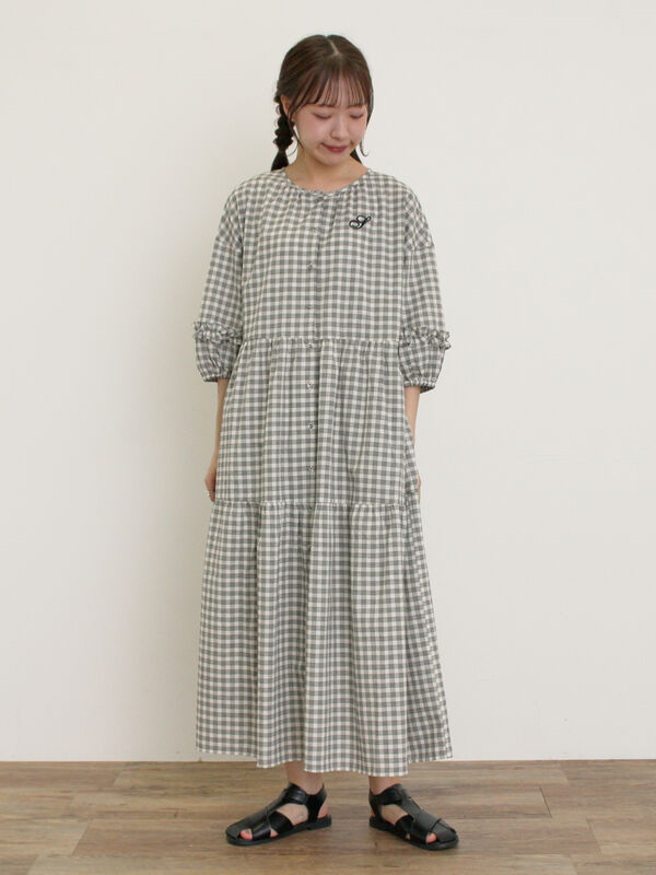 セール】 【S/Mサイズ】イニシャル刺繍7分袖ティアードワンピース