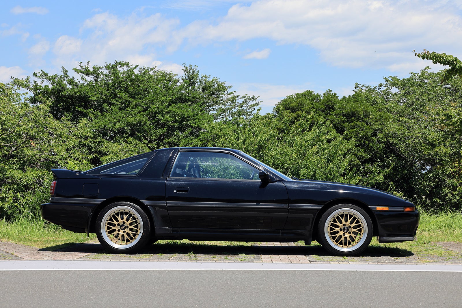 トヨタ・スープラ（A70型）フォトギャラリー｜その旧車、レンタルさせ
