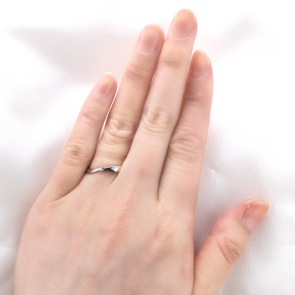 プラチナ リング 結婚指輪 マリッジリング ペアリング ウェーブ | J104