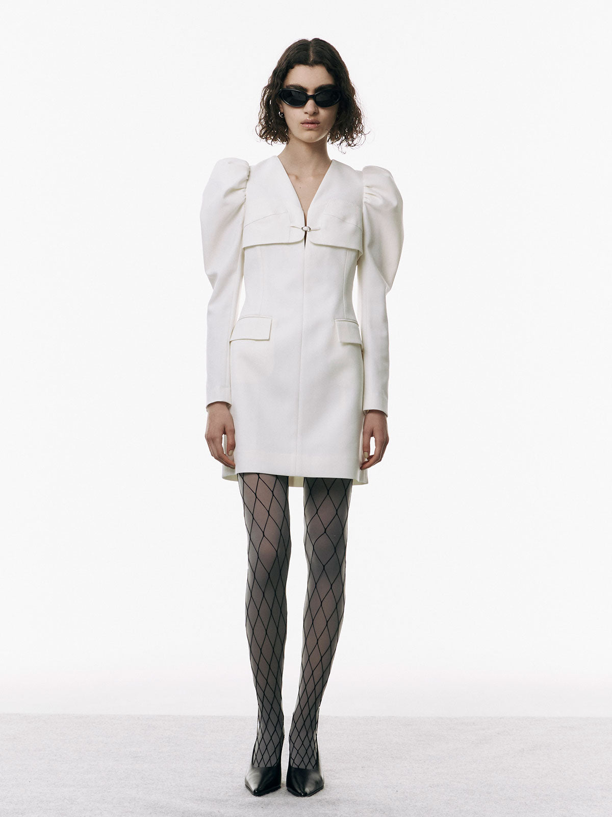 POWER SHOULDER MINIDRESS – JOSEMOON