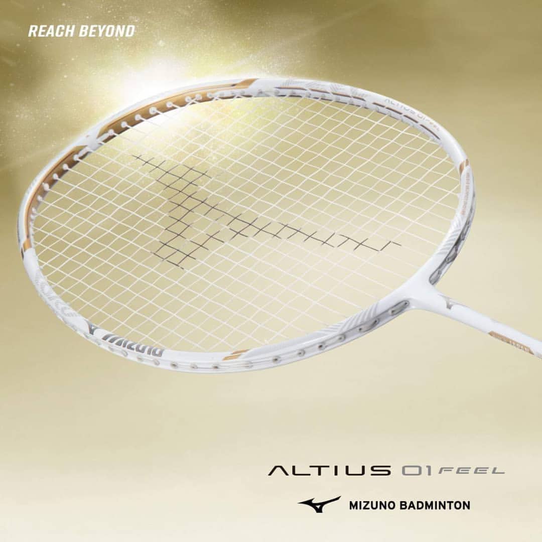 Mizuno Altius 01 Feel (White/Red) - JoyBadminton