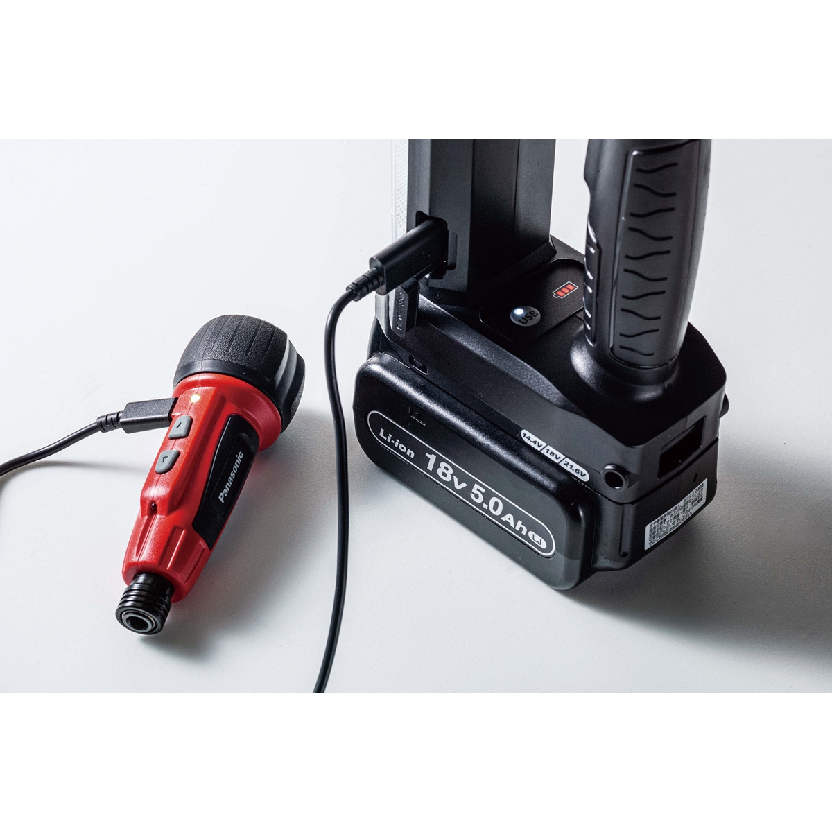EZ37C6X-R 工事用充電LEDスポットワイドライト(本体のみ) Panasonic