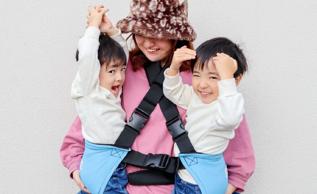 お知らせ | 双子用抱っこ紐のアンジュモ