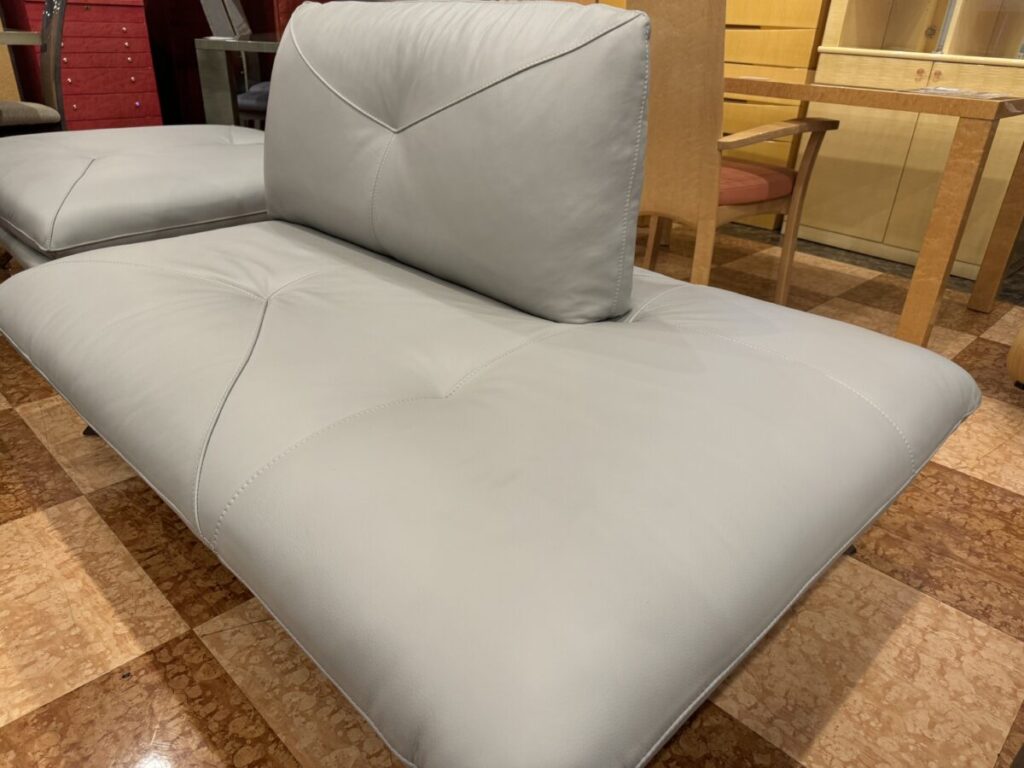 CORIUM・BOSSANOVAボサノバソファ・ペニンシュラ140・160 | 住賓館