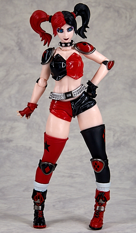 キュートな小悪魔系ヴィラン ハーレイ・クイーン発売中!!｜海洋堂広報