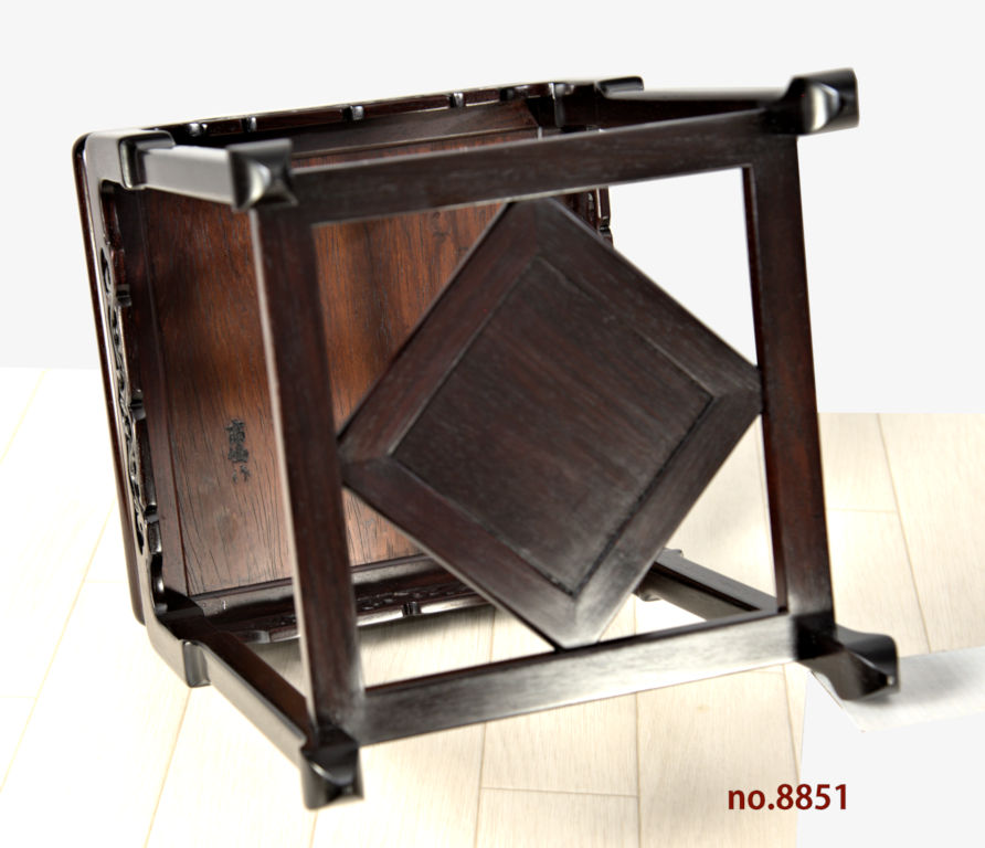 花台: 紫檀 入足中卓 高さ30.5cm 高嶋作 唐木指物工芸 no.8851 / 唐木