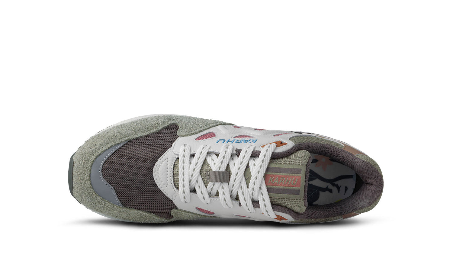Karhu Legacy 96 – Dark Gull Gray / Light Mahogany. Comfortable