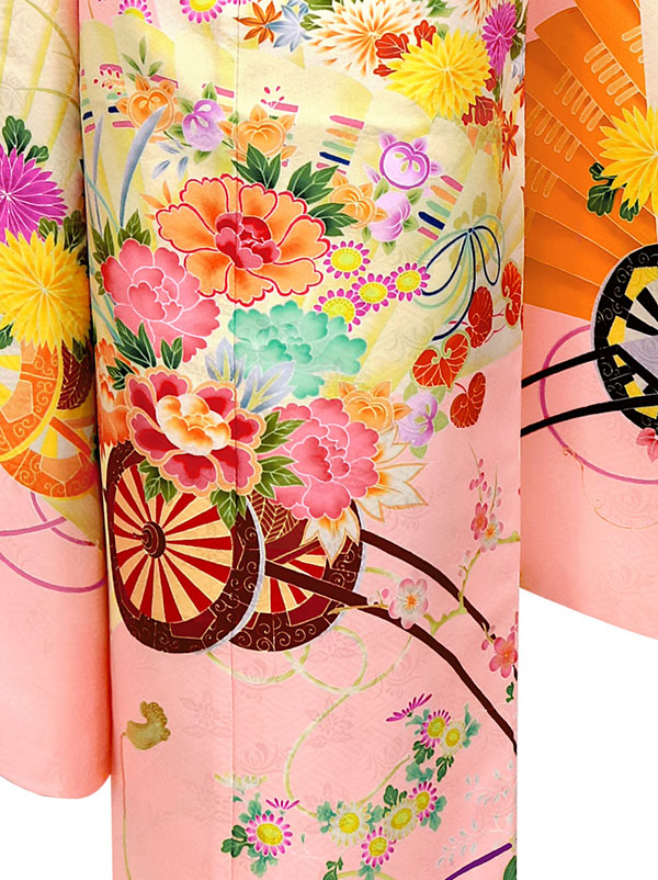 ピンク地に花車と花扇の着物（金帯にアイボリー）／七五三・七歳女の子
