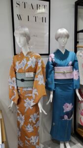 今年も新作の《撫松庵浴衣》販売中！アリオ深谷店 | 深谷・鴻巣