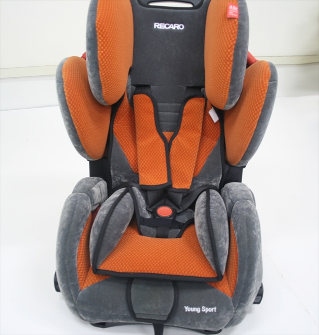 □ヤングスポーツ Young Sport 【レカロ RECARO】 発売日2009年頃