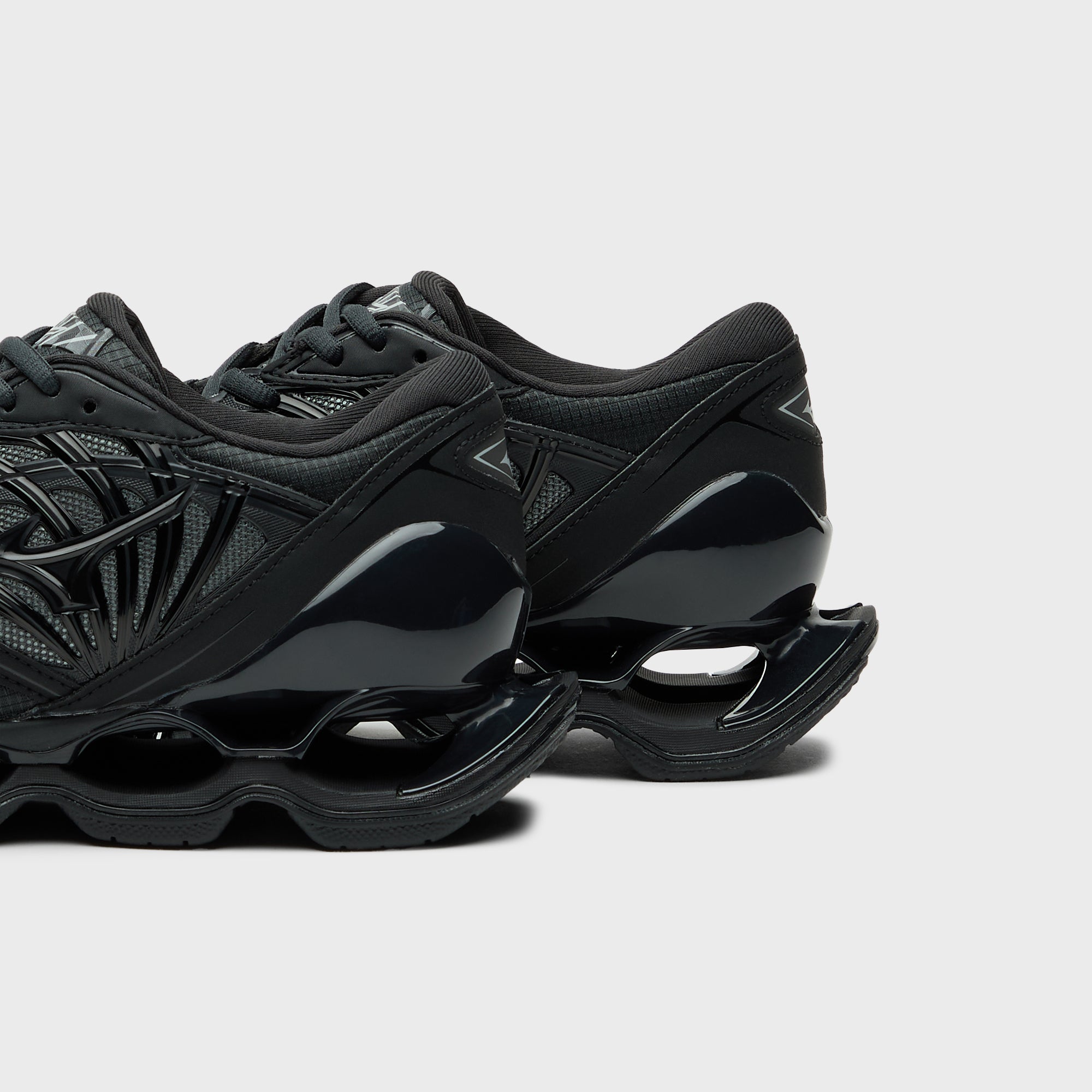 Mizuno Wave Prophecy LS GTX - Black Sand / Black – Kith