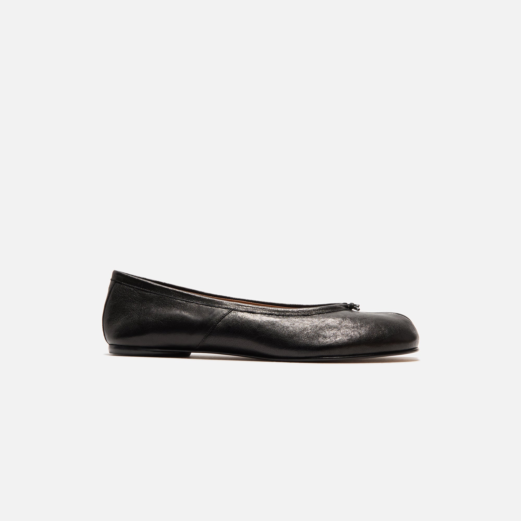 Maison Margiela WMNS Tabi Ballerina Flat - Black – Kith