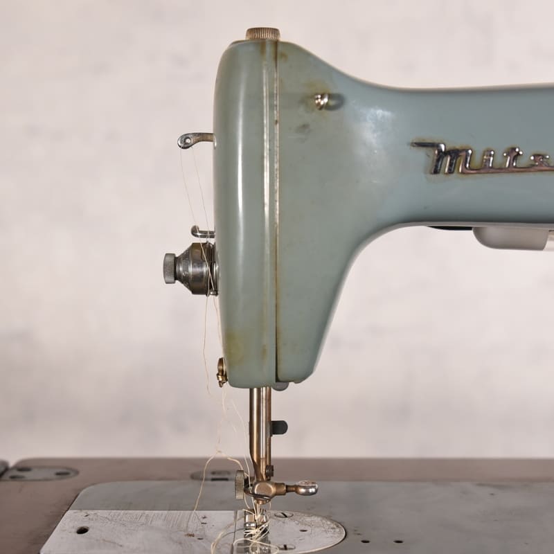 三菱 足踏みミシン / SM-14 – 神戸アンティークウェアハウス