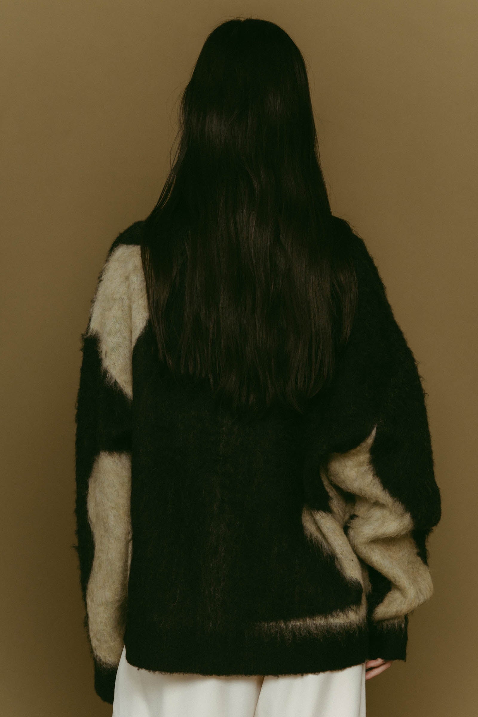 Vneck cardigan(unisex)/black | KNUTH MARF