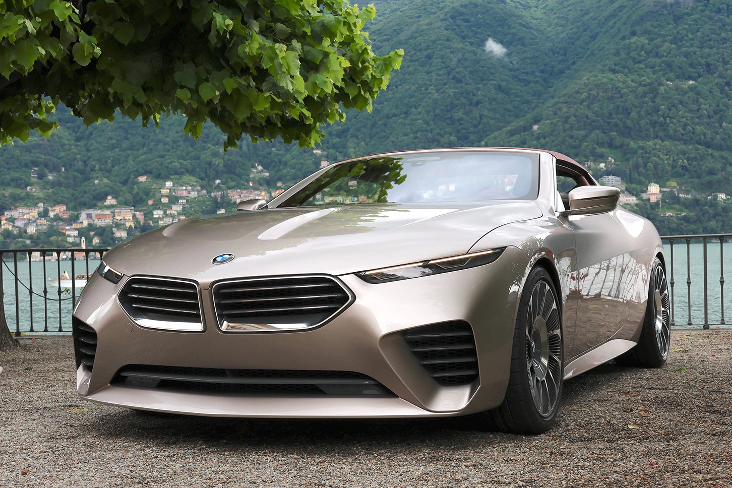 BMW、幻の「Z8クーペ」は実在した！新コンセプトカー「コンセプト