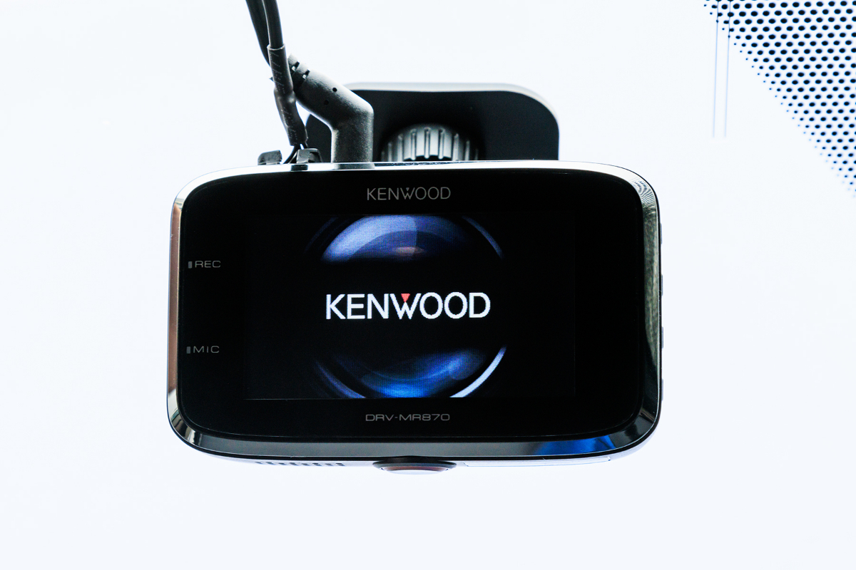 ケンウッドのドラレコ決定版 最新フルスペックモデル「DRV-MR870」を