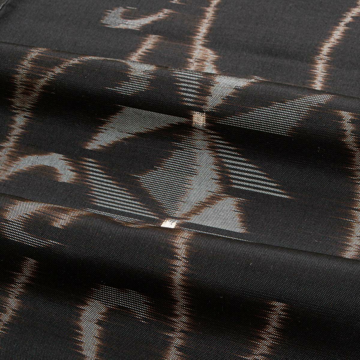 美品】 本場大島紬 泥染め 花唐草文 正絹 袷 身丈：約156cm 裄：約63.5