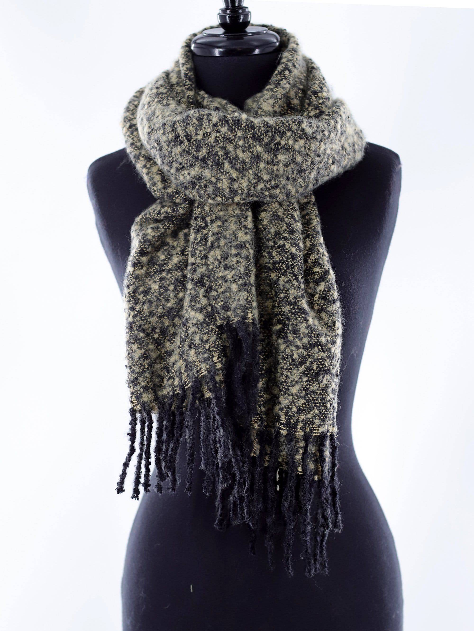 Muffler Scarf Plush with Fringe - Black/Ivory – La Fiorentina
