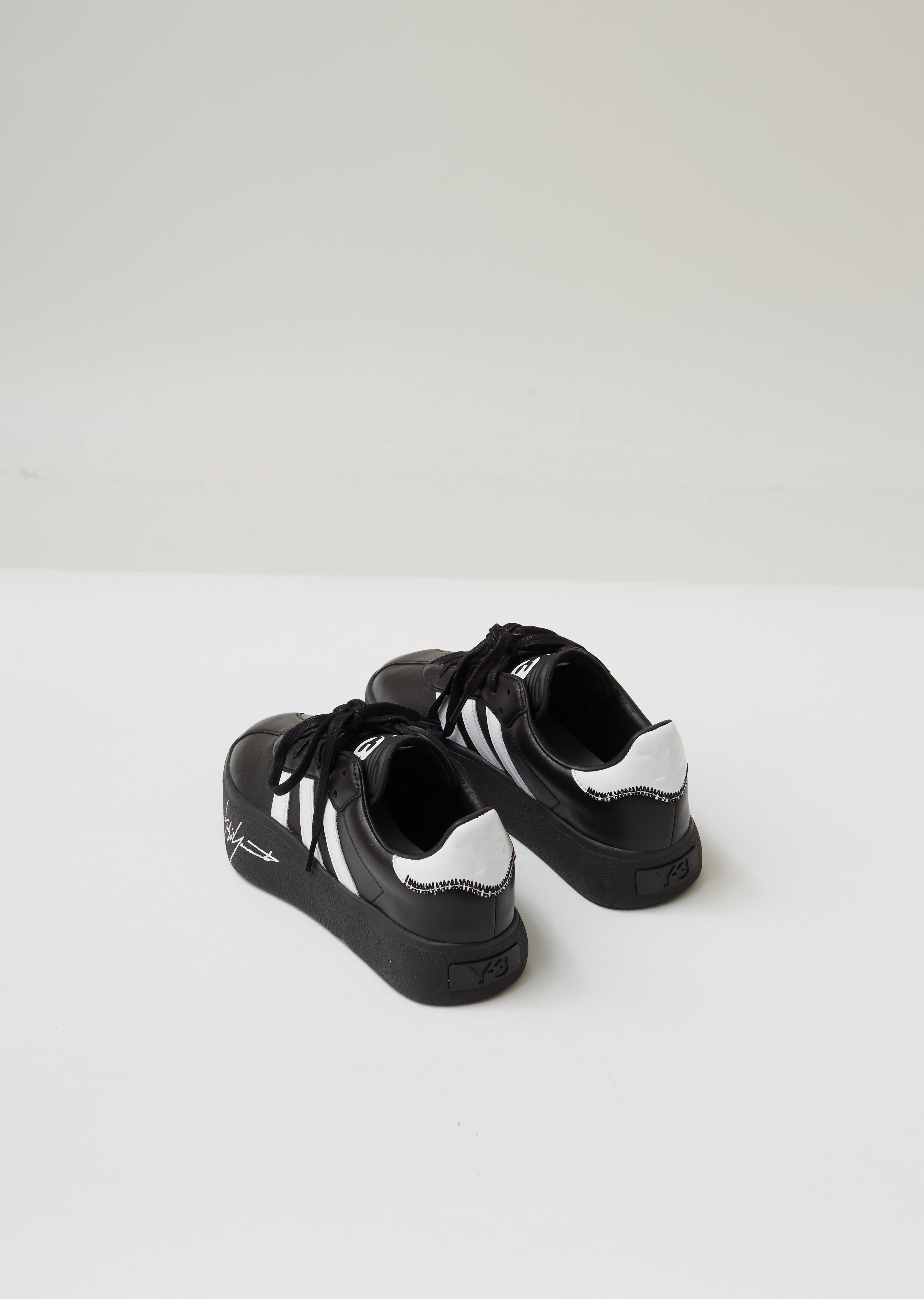 Unisex Y-3 Tangutsu Football Sneakers – La Garçonne