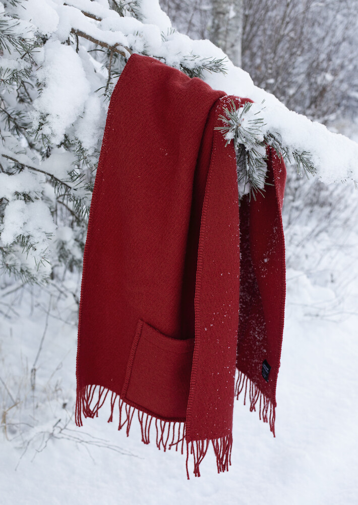 UNI pocket shawl（dark red） – LAPUAN KANKURIT（ラプアンカンクリ）