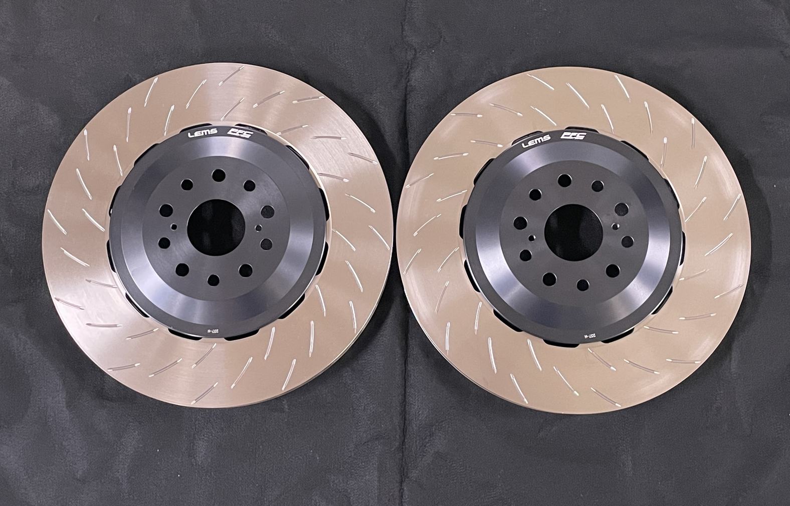 RCFパフォーマンスパッケージ専用 V3 ブレーキローター 左右セット