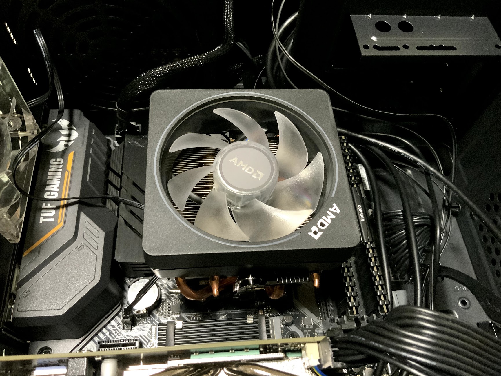 AMD Ryzen 7 3700XのCPUクーラーを白虎弐に乗せ換えしました