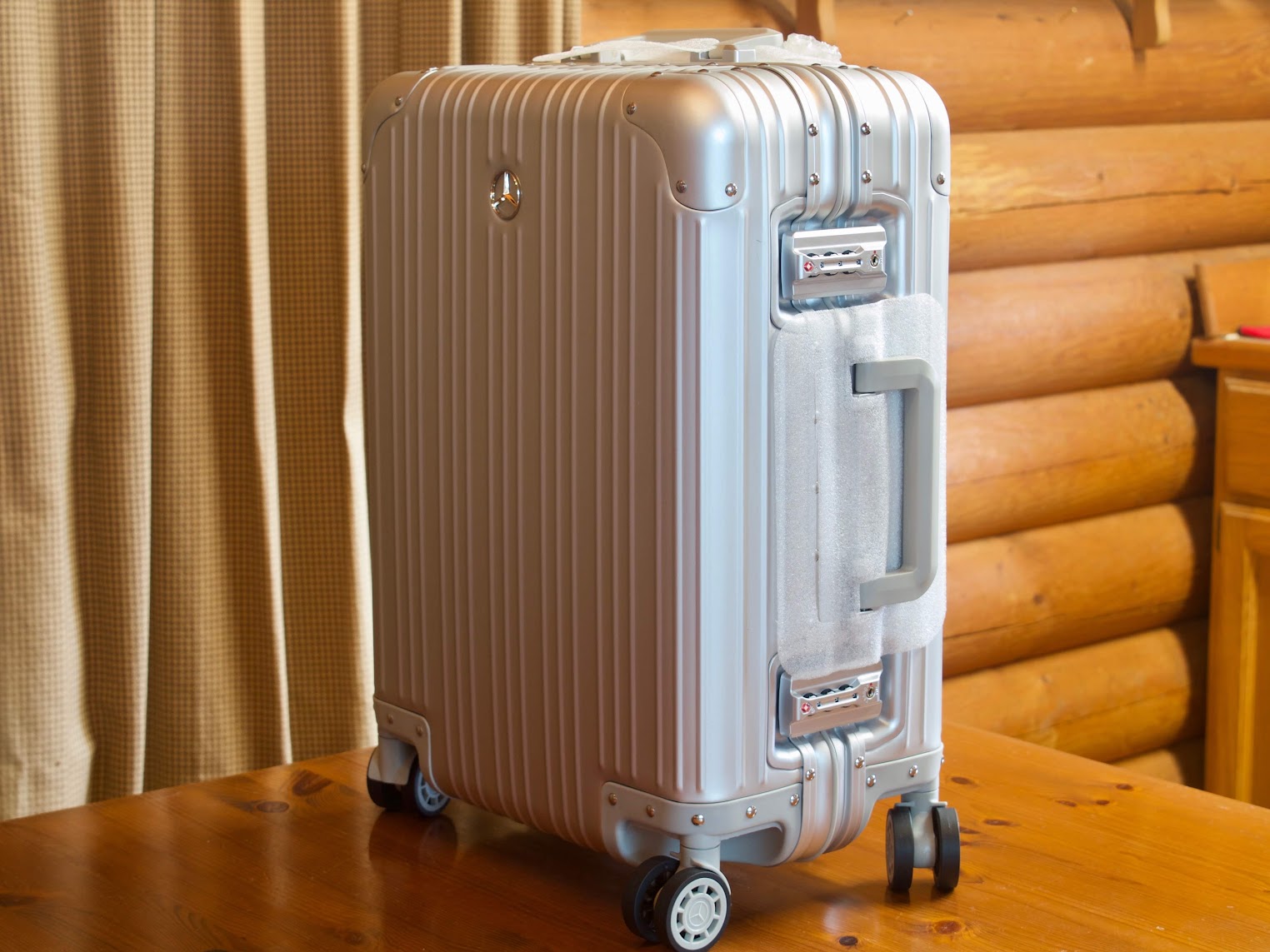 Mercedes-Benz Original Aluminum Suitcase — Part 1 – Monomaniac Garage