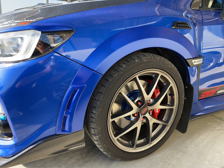 WRX STIのS209への道・S209replica・オーバーフェンダー・謎パーツと
