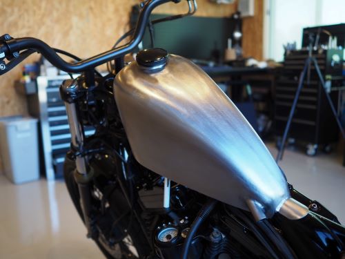 すらッ☆としたナロースポーツスタータンク : HarleyDavidsonパーツ