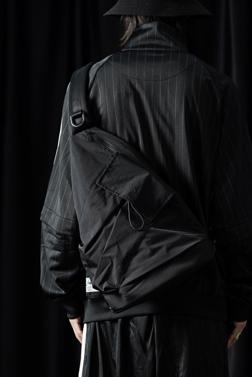 Y-3 Yohji Yamamoto UTILITY SLING BAG (BLACK)の商品ページ